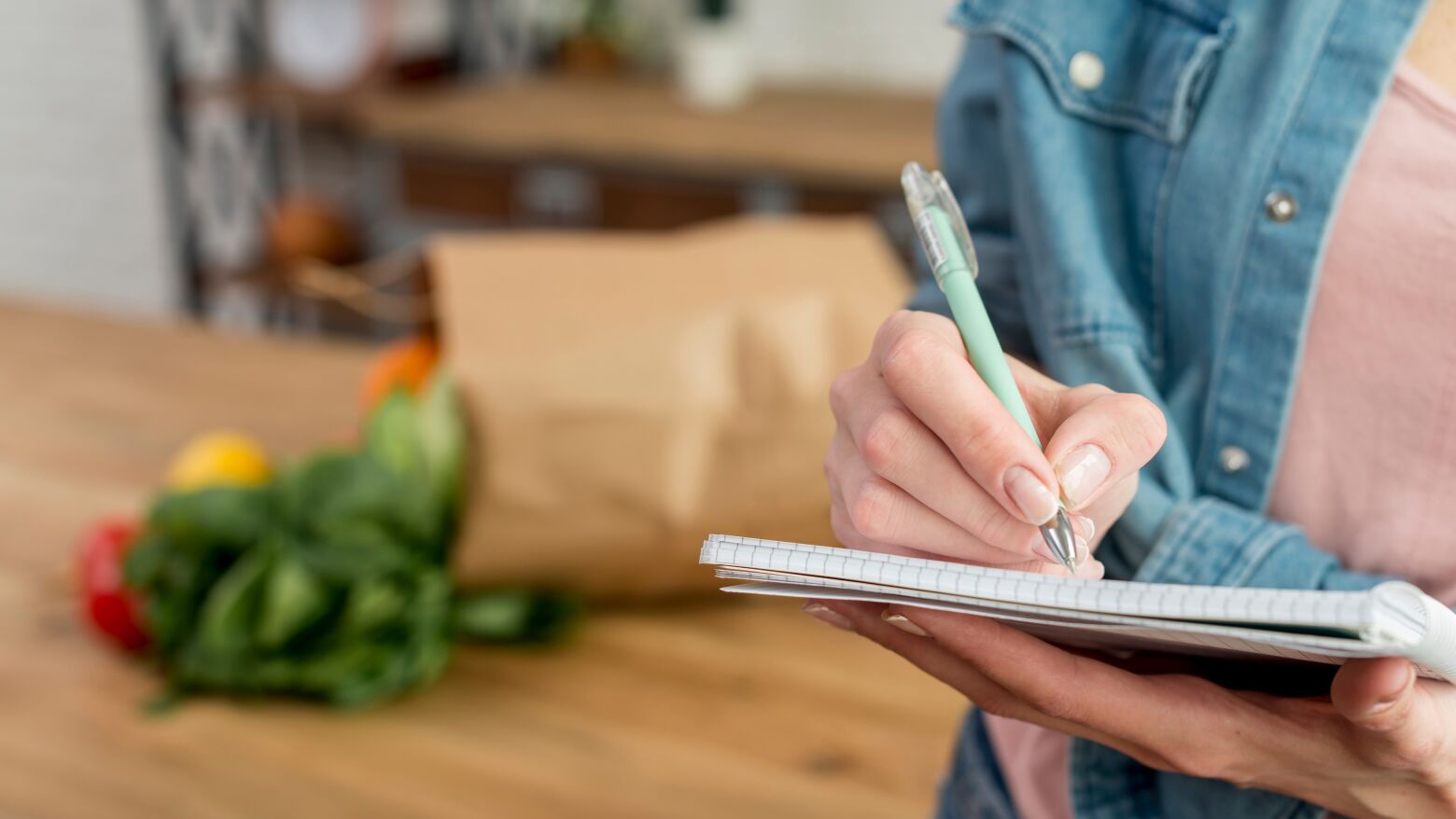 Deco: Ser&aacute; poss&iacute;vel gastar menos nas compras?