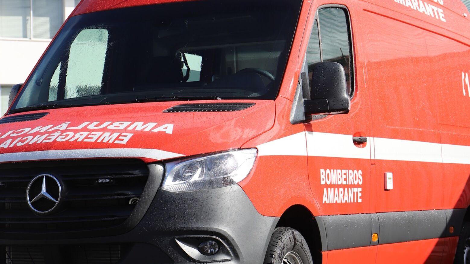 Atualização: Despiste em Amarante: Duas mulheres de 84 e 88 anos morrem e condutor de 83 anos permanece hospitalizado