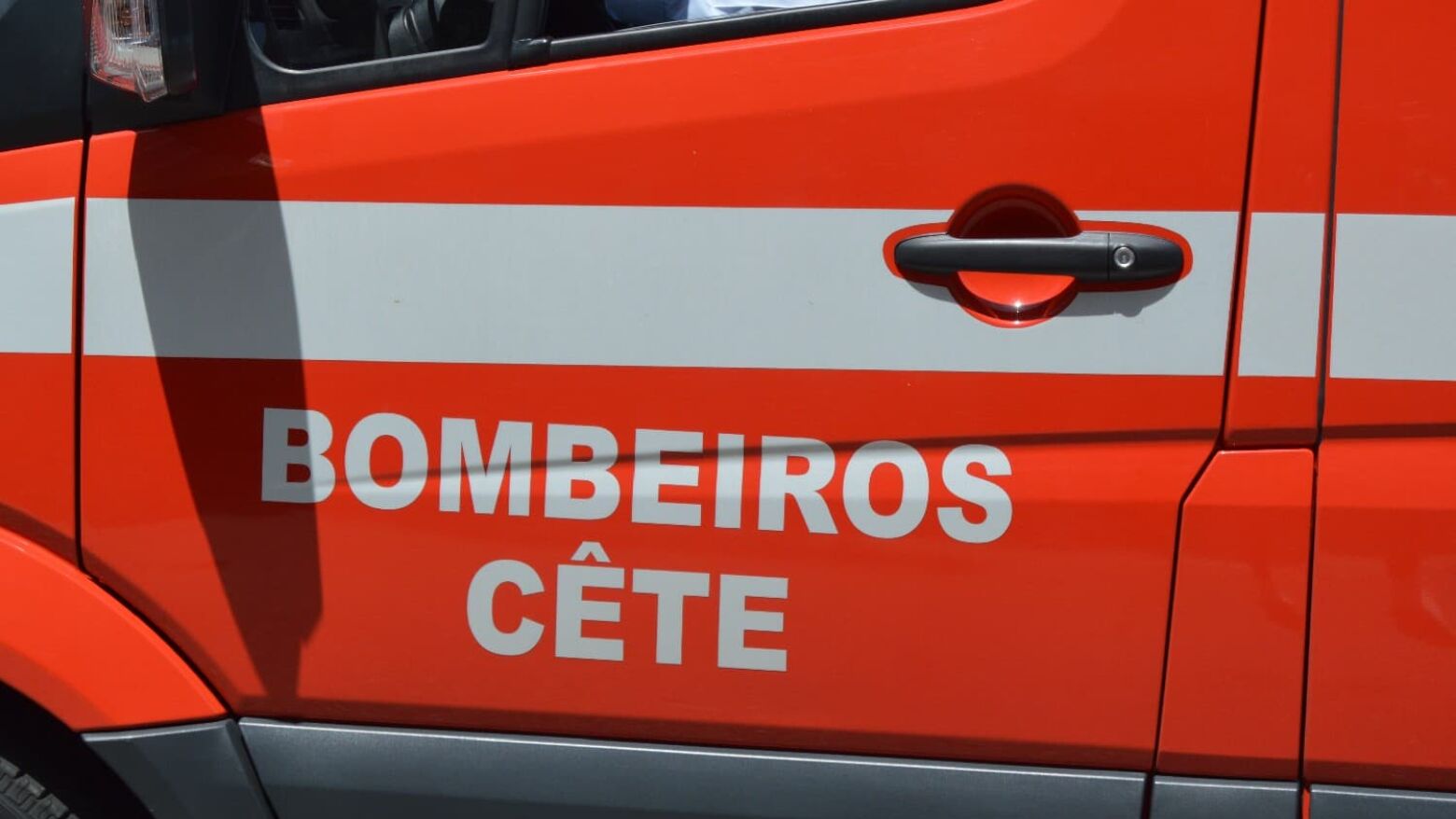 Colis&atilde;o entre quatro viaturas provoca um ferido no concelho de Paredes