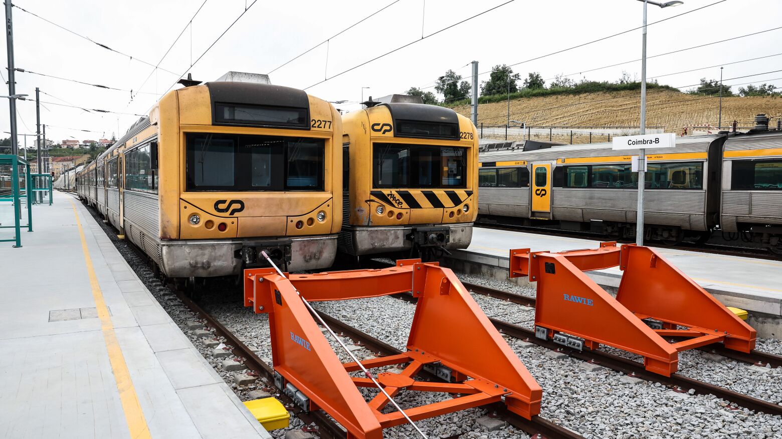 Serviços mínimos garantem oferta significativa de comboios a partir de domingo, diz CP