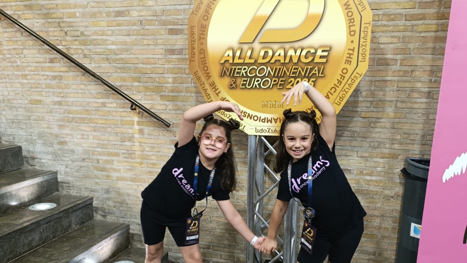 Academia de dança de Ermesinde conquistou 12 pódios em competição internacional em Espanha