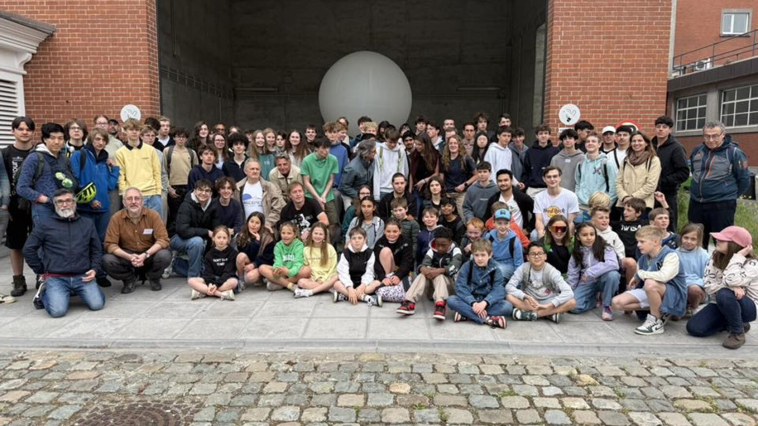 Alunos da Escola Secundária de Paredes enviam experiência científica para o espaço
