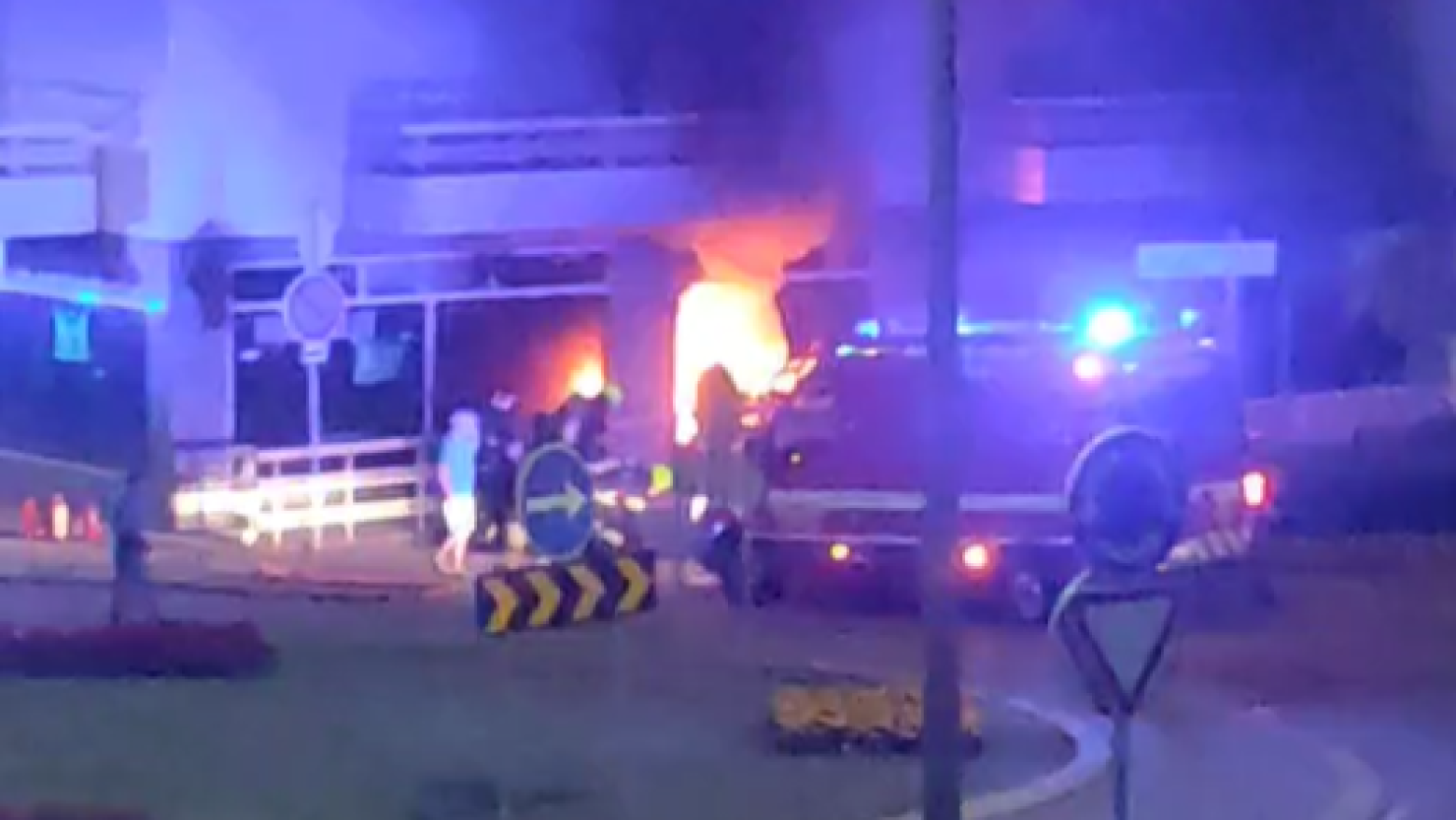 Incêndio esta madrugada em Paredes leva à evacuação dos moradores