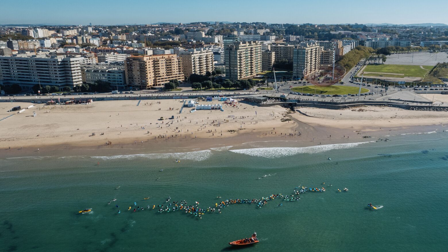Praia de Matosinhos em risco de perder estatuto de zona balnear devido &agrave; polui&ccedil;&atilde;o