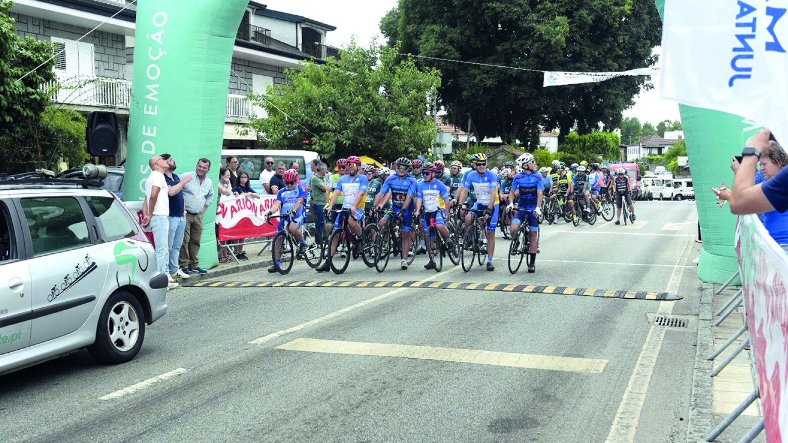 Convívio de Cicloturismo da Associação Recreativa de Tuías juntou mais de 100 participantes durante as Festas do Marco