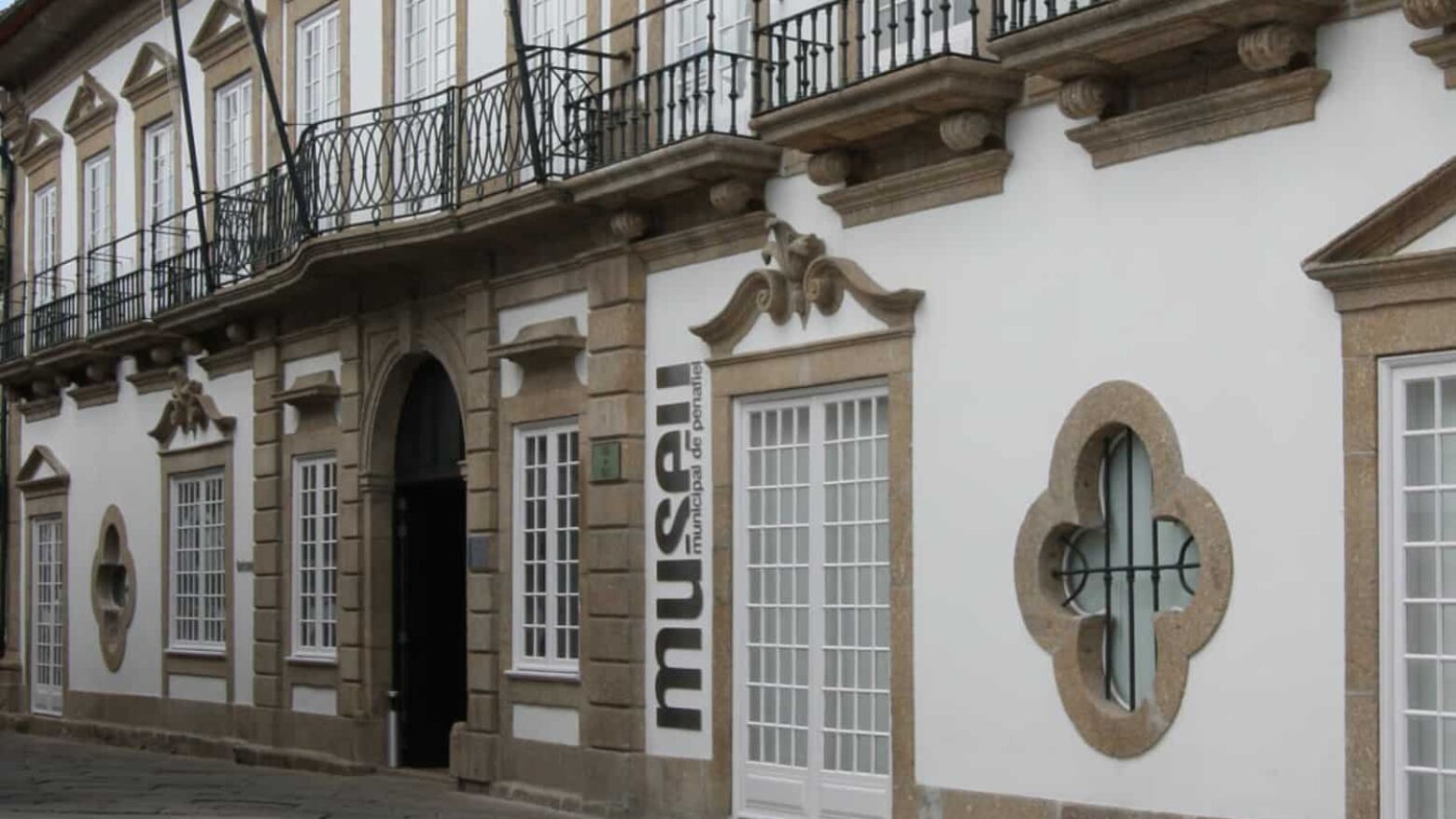 Cidália Fernandes apresenta novo livro no Museu Municipal de Penafiel