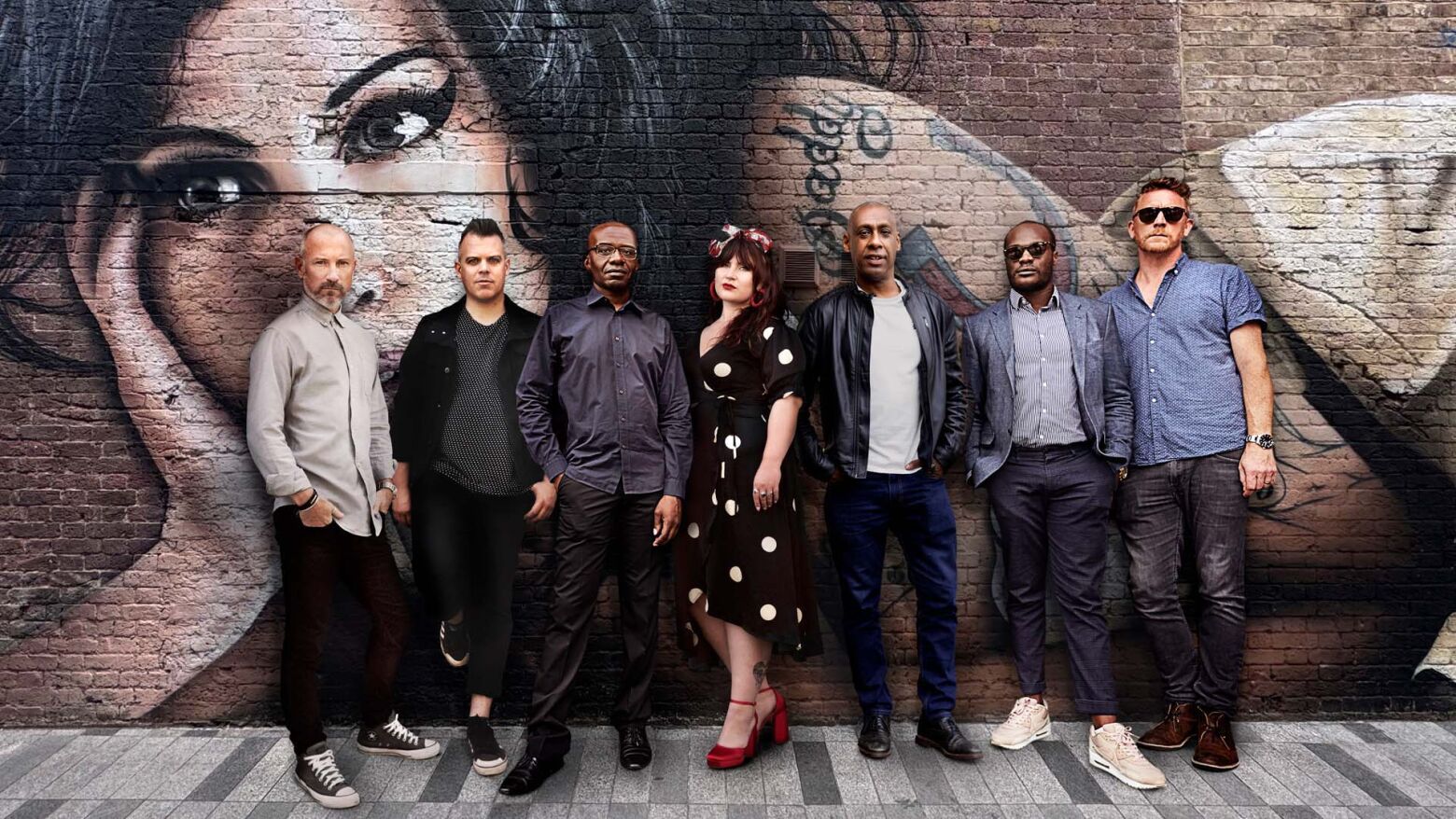 Centro Cultural de Paredes recebe espet&aacute;culo imersivo de tributo a Amy Winehouse