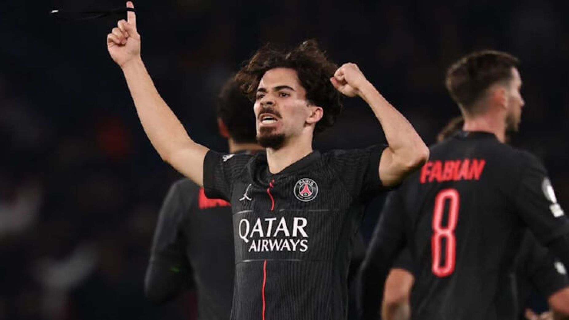 Vitinha deu show e técnico rival pede Bola de Ouro: "Wow"