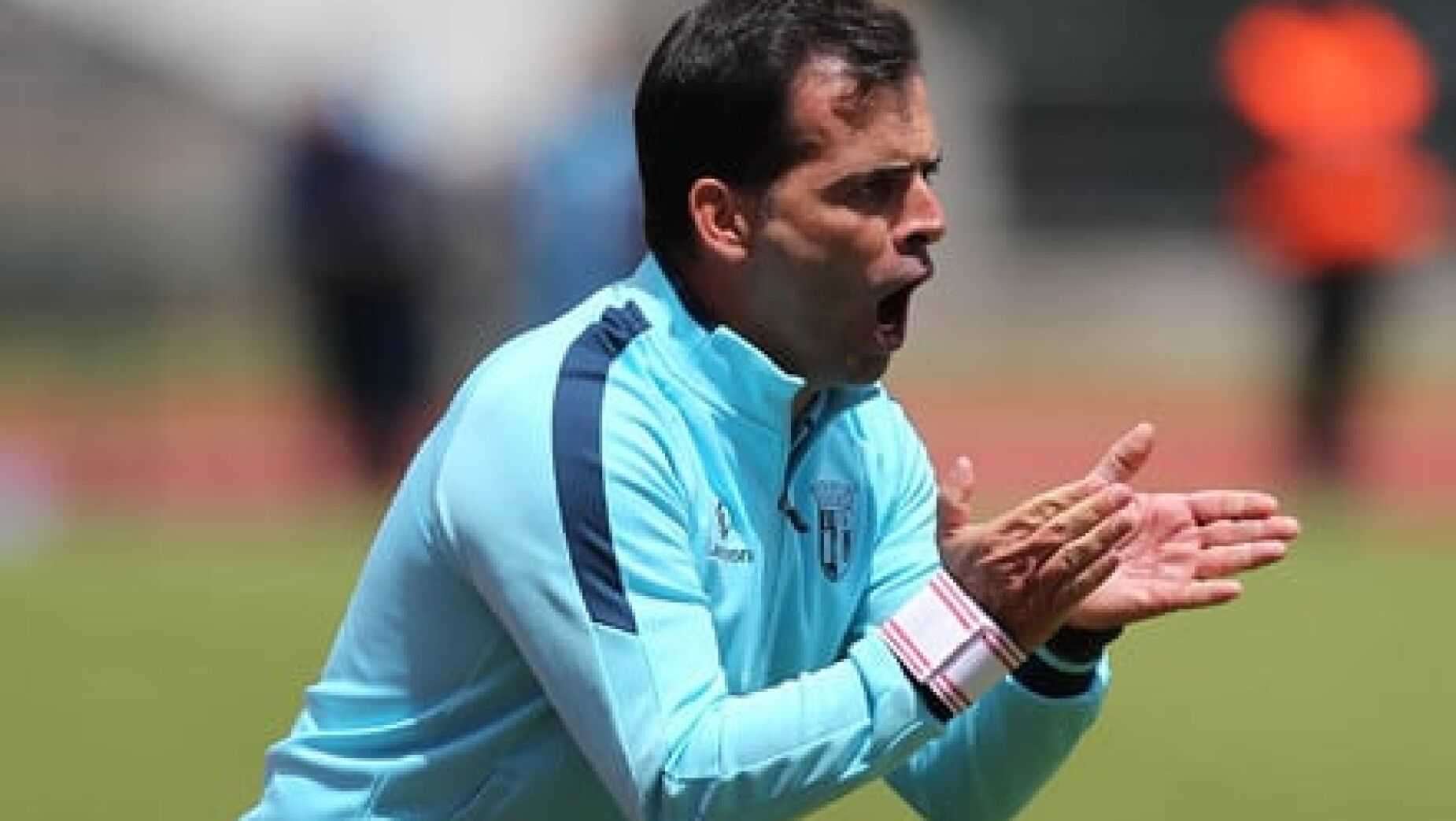 &ldquo;N&atilde;o &eacute; por dois segundos&rdquo;: antigo t&eacute;cnico sai em defesa de Francisco Moura e lan&ccedil;a recado a Farioli