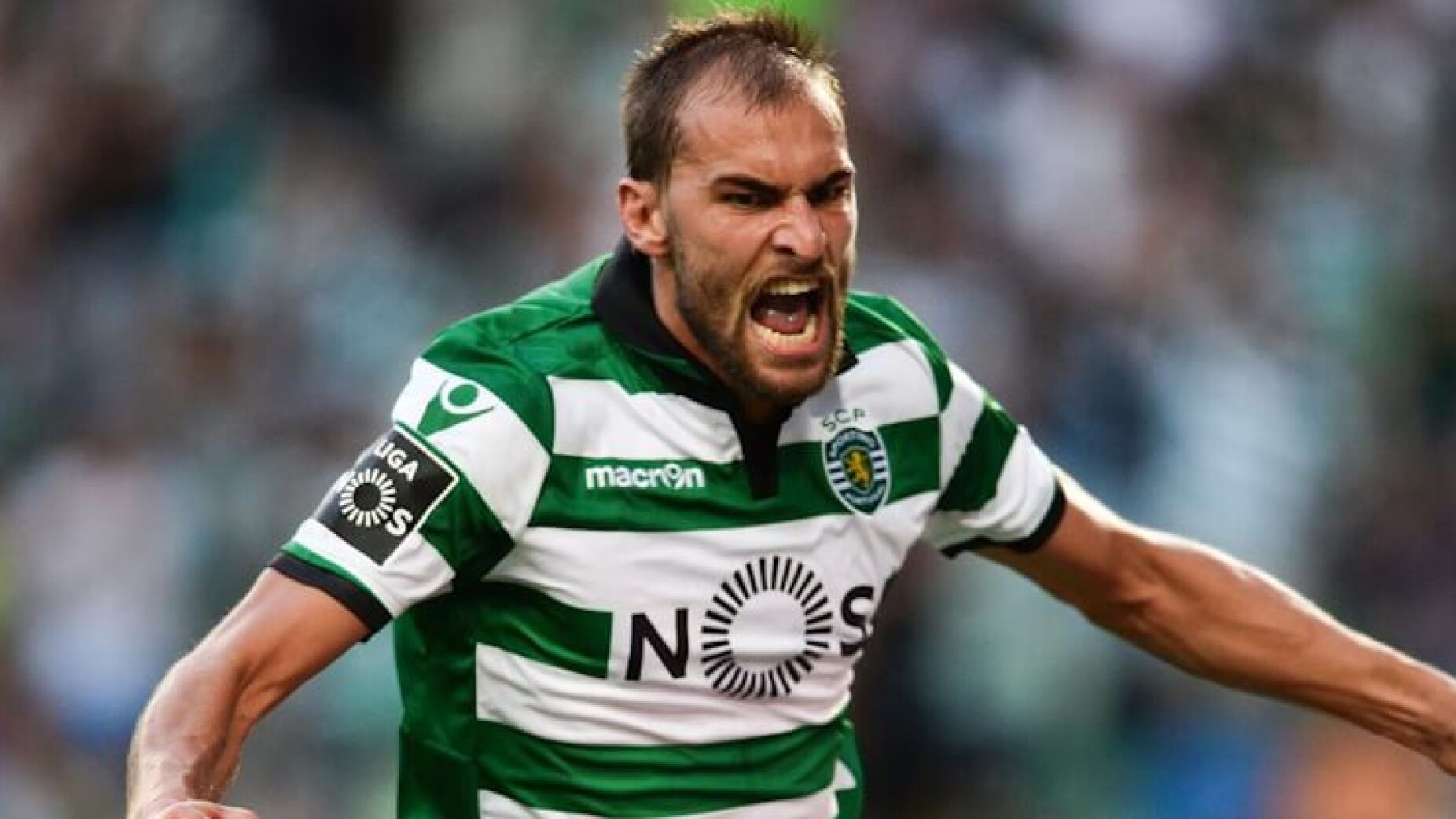 Ex-Sporting Bas Dost anuncia fim de carreira - ÚLTIMA HORA