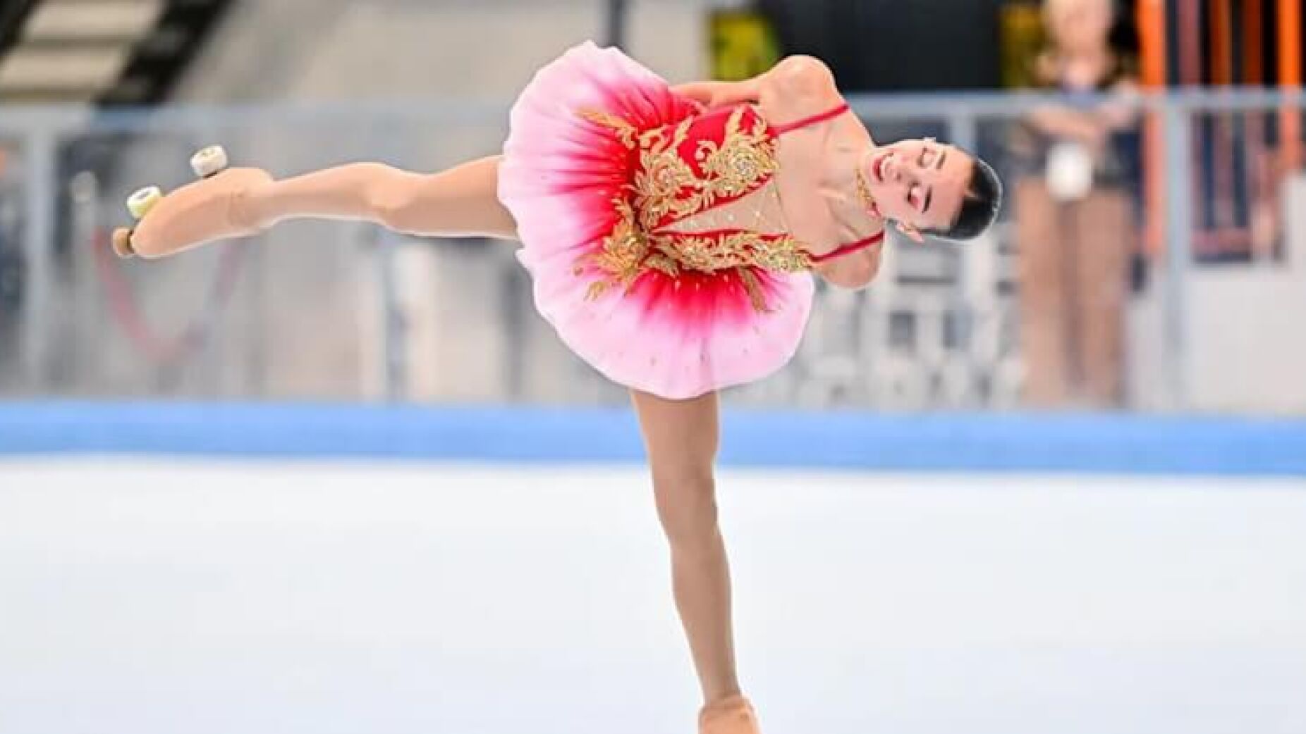 Madalena Costa sagra-se campeã da Europa de patinagem livre