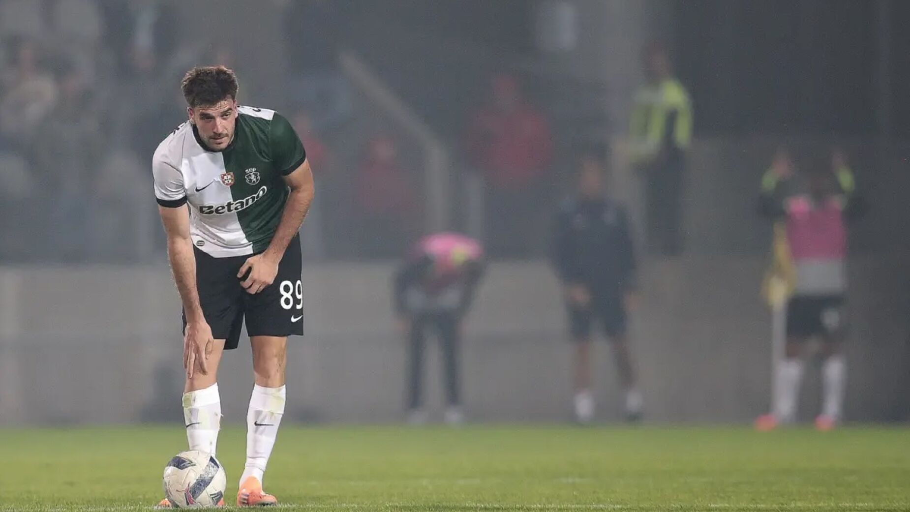 Dor no joelho trava regresso aguardado &mdash; eis o motivo da aus&ecirc;ncia de Ioannidis