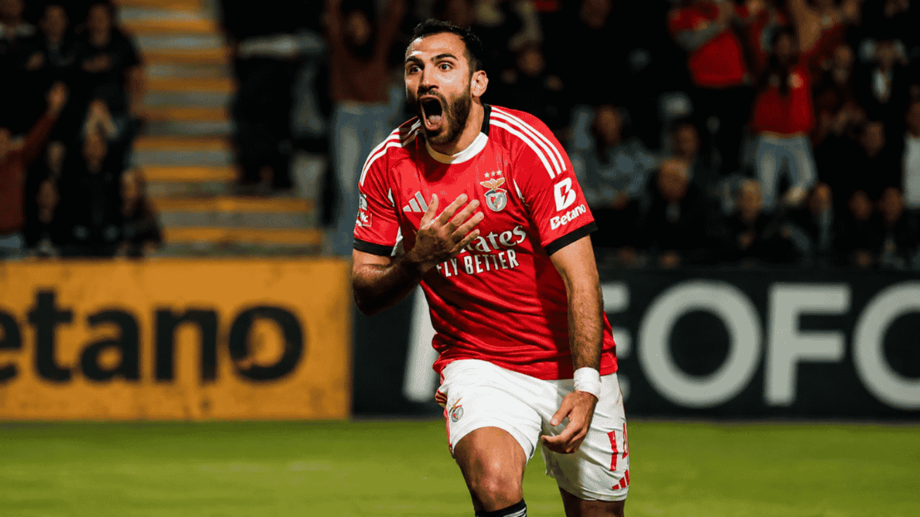 O Como vai &agrave; Champions. O Benfica n&atilde;o. E Pavlidis est&aacute; a ser sondado pelos italianos.