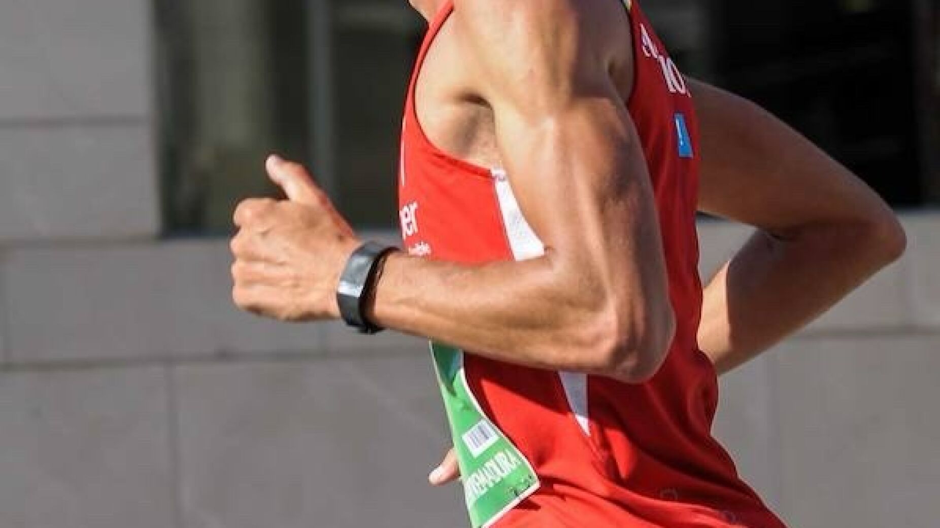 Quatro corridas, um s&oacute; dia e sempre a grande ritmo: a proeza solid&aacute;ria de Pablo Villalobos