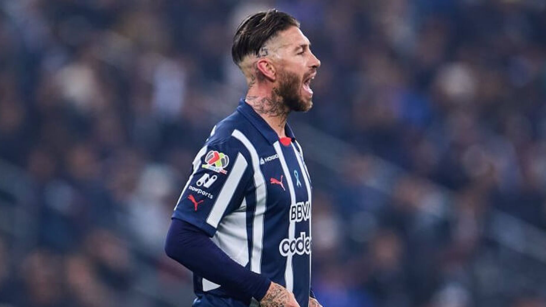 Sergio Ramos marca pelo Monterrey e imita festejo de Ronaldo