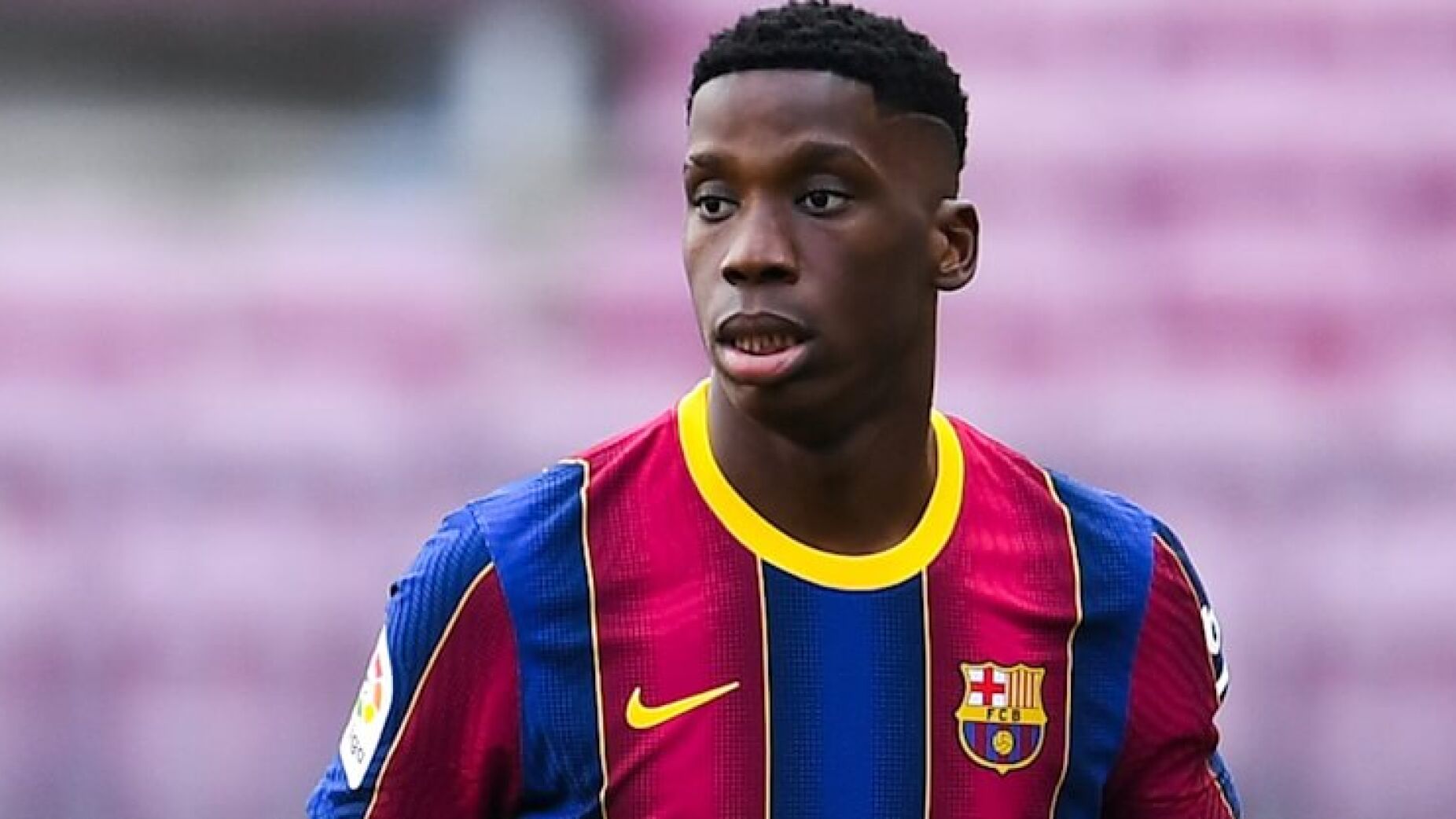 Jogador formado no Barça apontado ao meio-campo do FC Porto