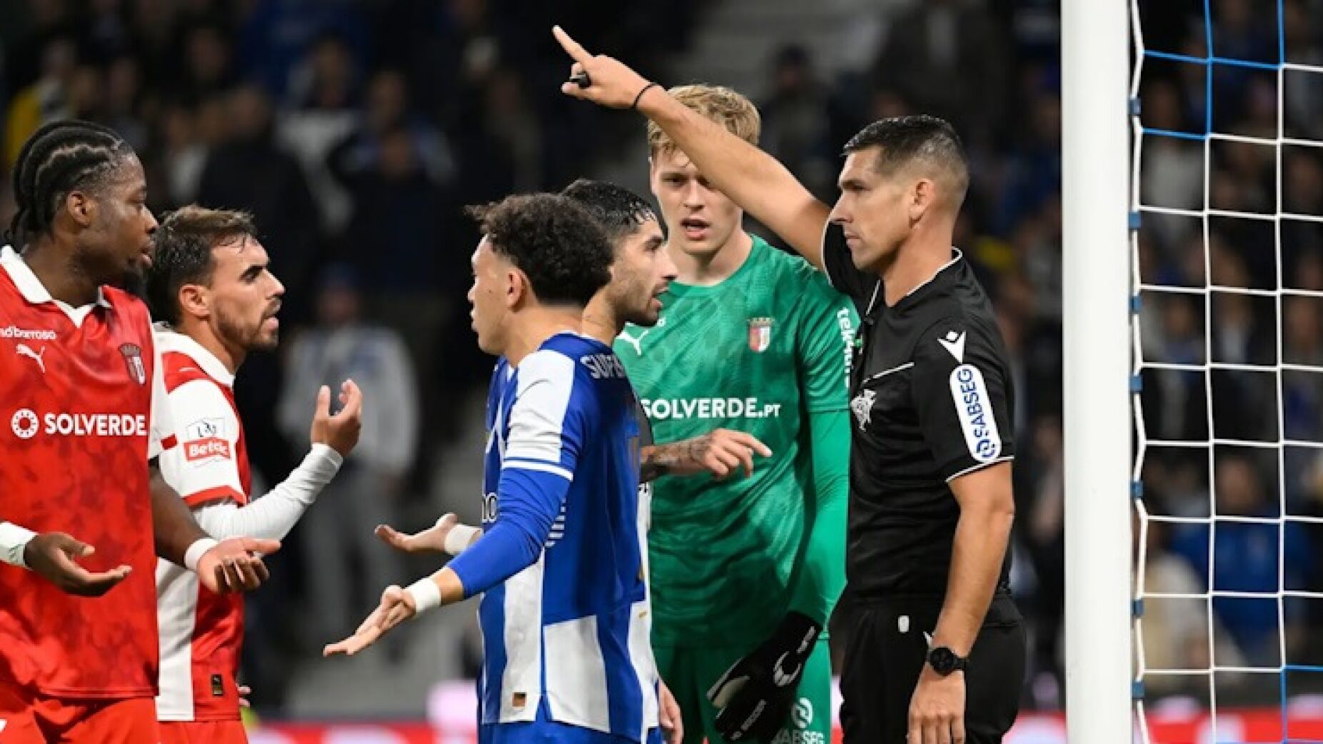 FC Porto vai ser desclassificado? Especialista explica tudo