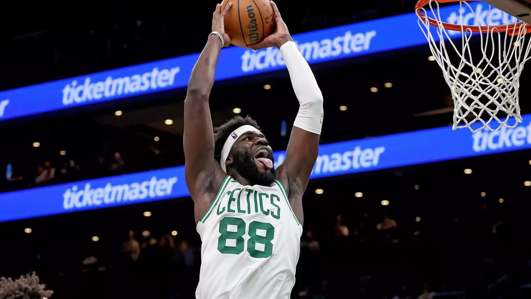 Neemias em bom plano, mas Celtics voltam a cair frente aos Pacers