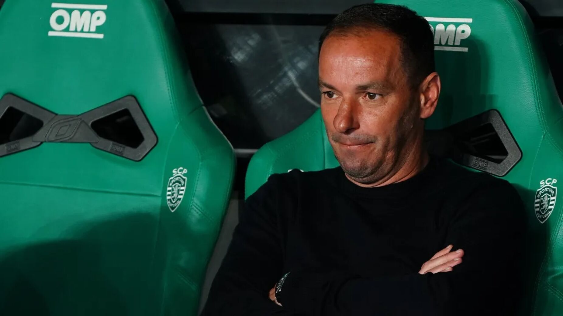 "O VAR ROUBOU-NOS!" &mdash; Santa Clara com golo anulado, pen&aacute;lti negado e expuls&atilde;o no banco: o jogo que est&aacute; a enlouquecer Portugal