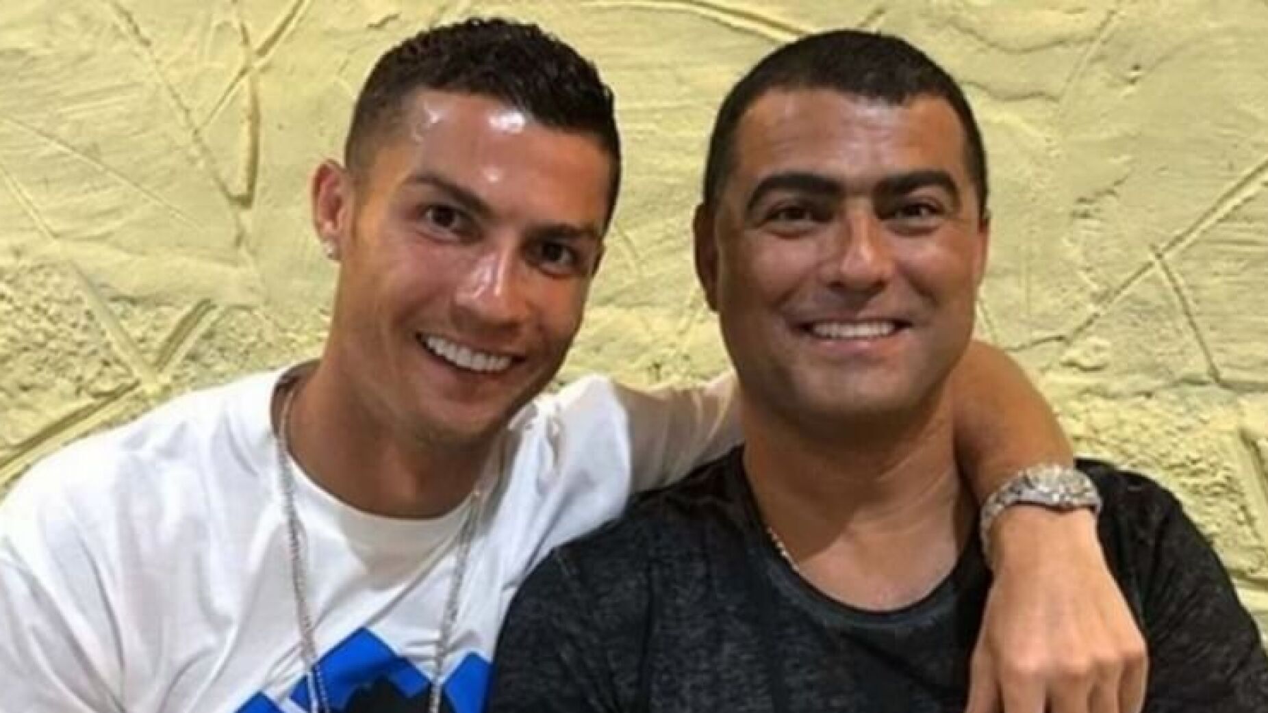 Irmão de Ronaldo livra-se de ir a tribunal após polémica em Itália
