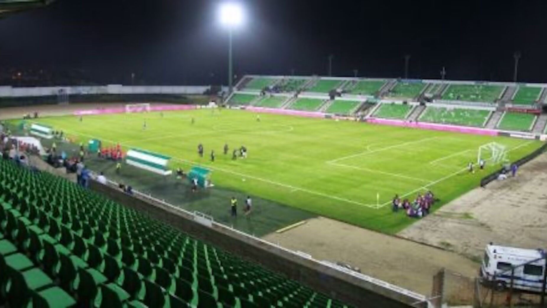 Rio Ave-Benfica: &aacute;guia voa em busca dos &lsquo;Arcos&rsquo; da reden&ccedil;&atilde;o