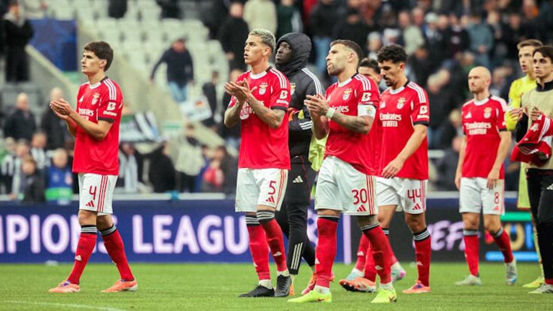 Benfica em apuros: As contas para chegar aos 'oitavos' da Champions