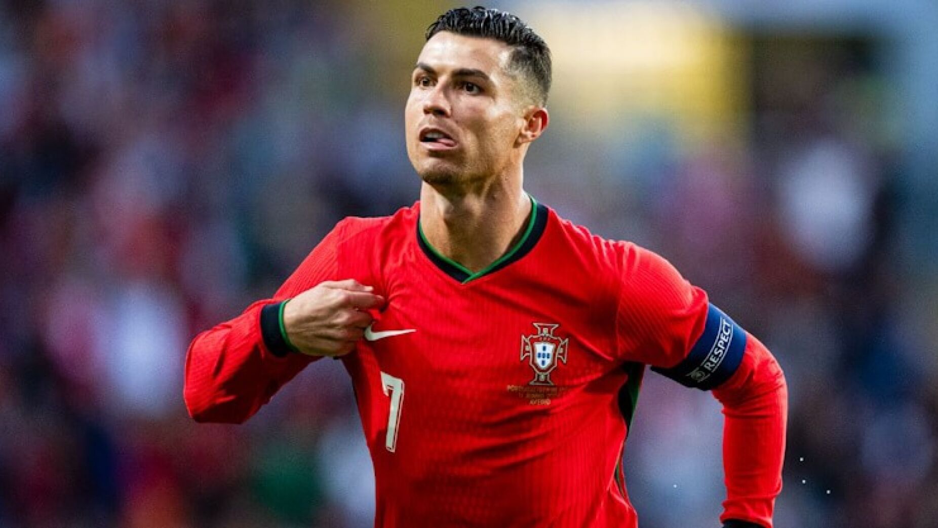 Ronaldo reage ao golaço à Polónia e comenta Amorim no United