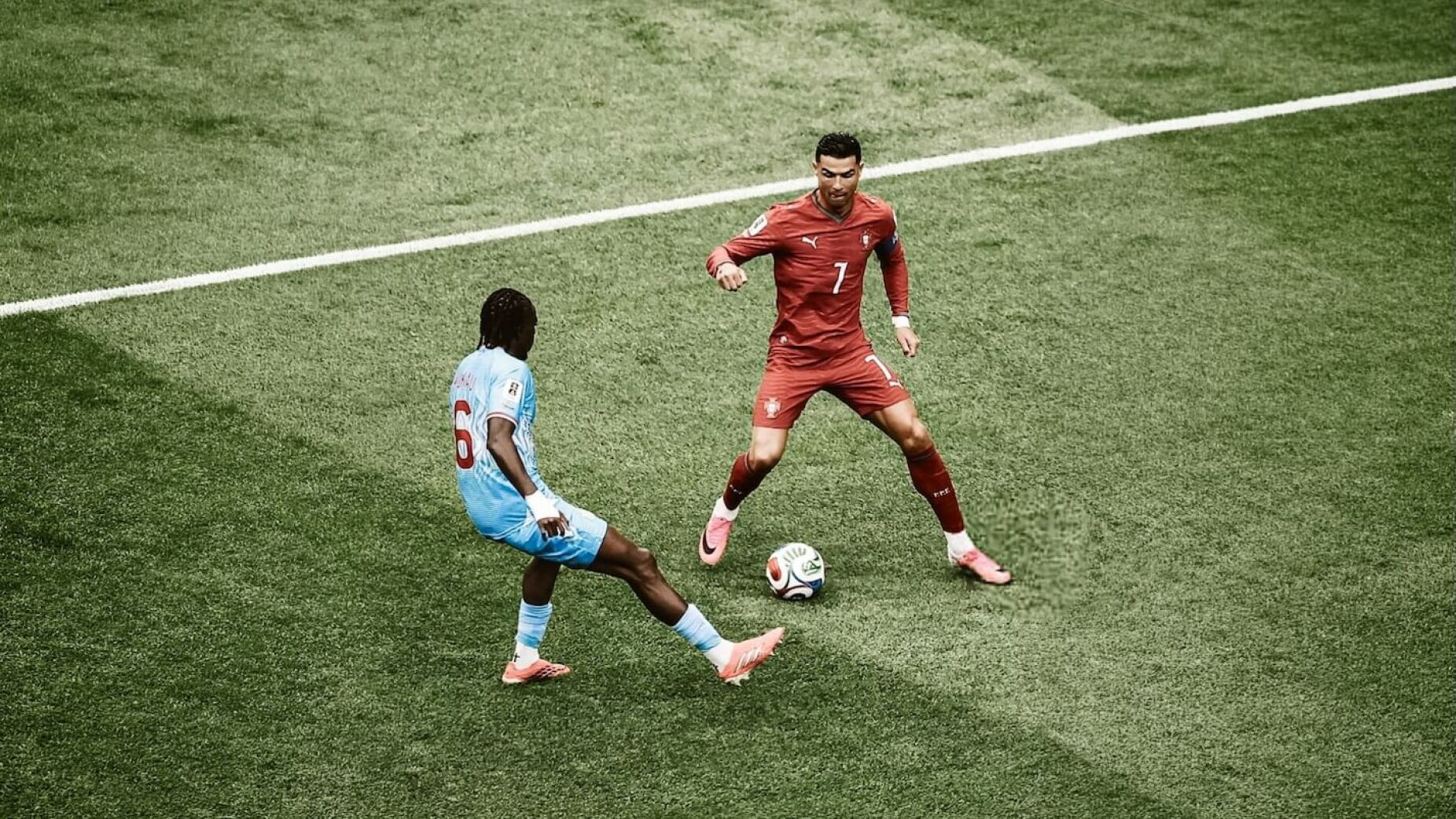 Jogador da RD Congo atira: &laquo;Ronaldo j&aacute; n&atilde;o &eacute; o mesmo de antes&raquo;