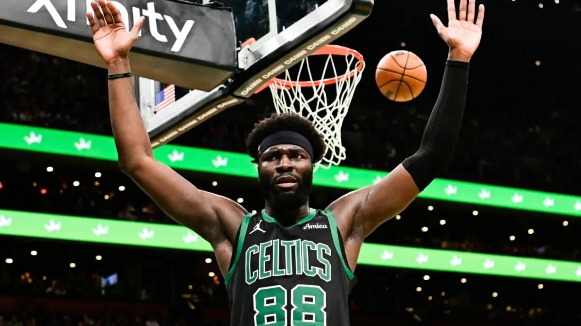 &nbsp;Neemias Queta fez hist&oacute;ria: primeiro triplo na carreira na NBA&mdash; e os Celtics entram hoje nos playoffs como 2&ordf; semente do este