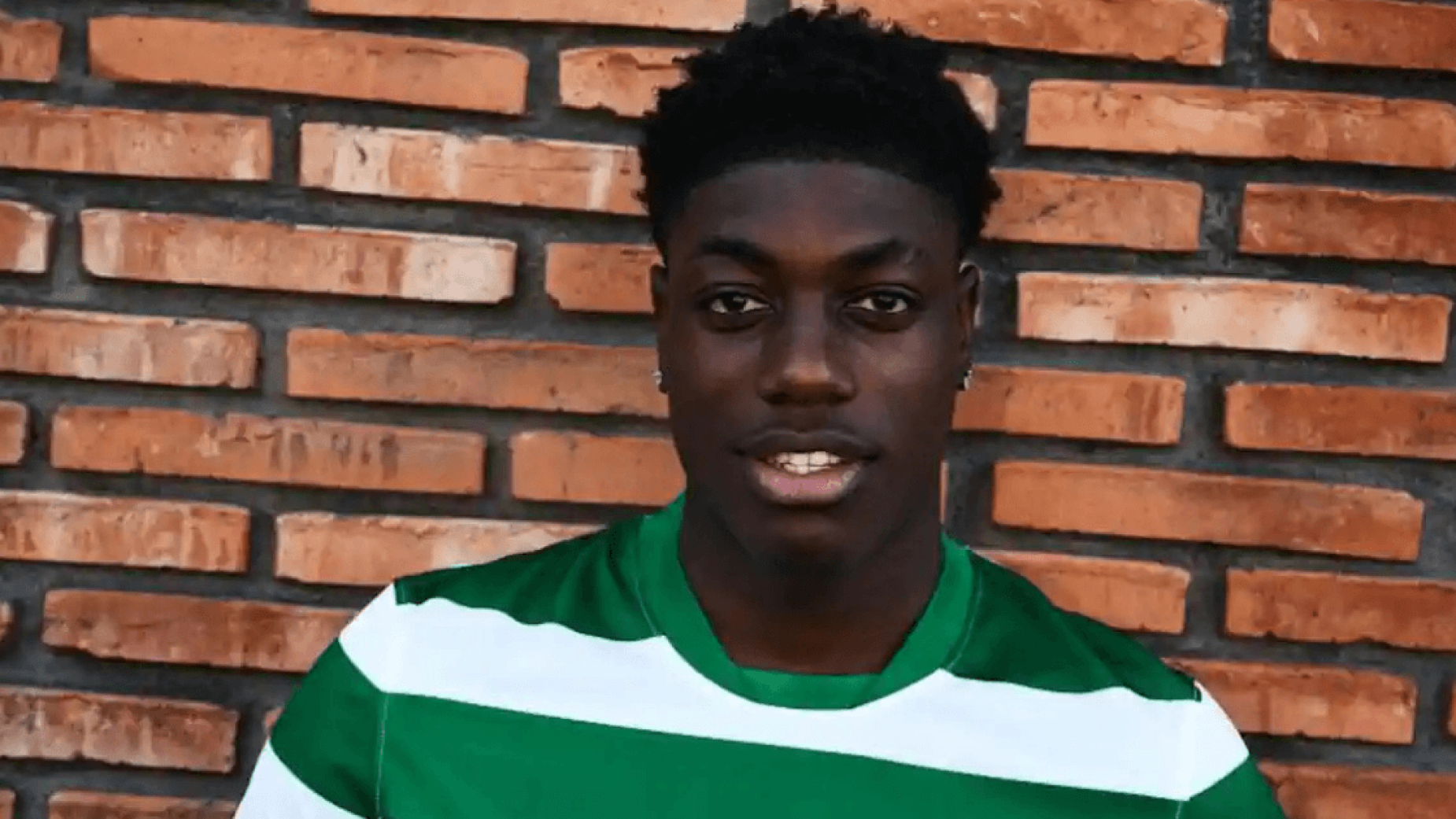 Doumbia chegou de Vespa a Alvalade e j&aacute; se comparou a Pogba