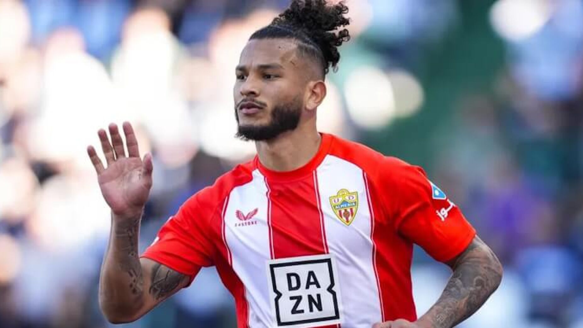 Futuro avançado do Sporting impede assalto à sua casa