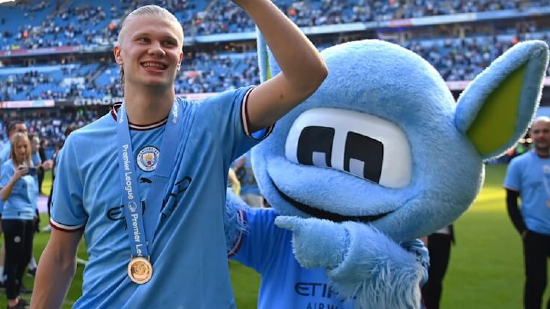 Mascote do Manchester City acusa Erling Haaland de agressão