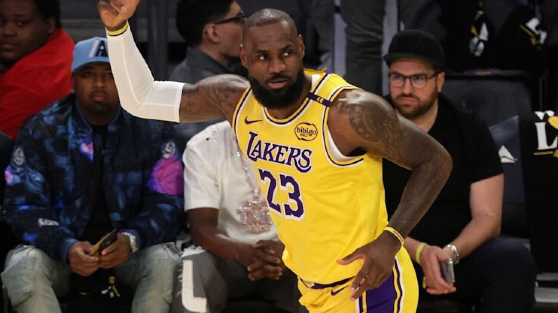 LeBron James torna-se no 1º jogado da NBA a chegar aos 50 mil pontos