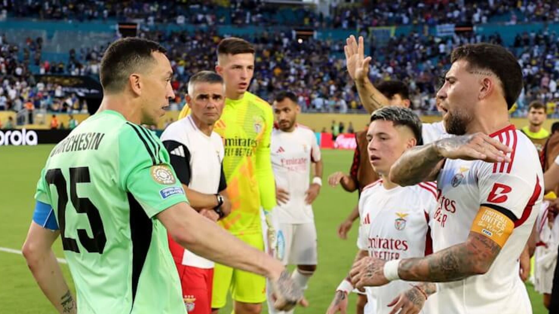 Marchesín revela conversa com Otamendi após discussão no Boca-Benfica