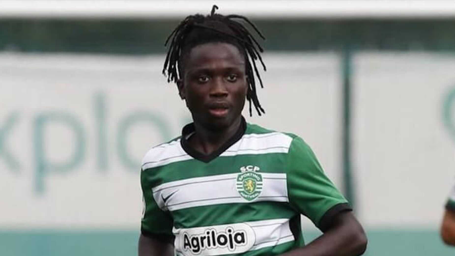 Ex-Sporting Joelson Fernandes de regresso ao futebol português