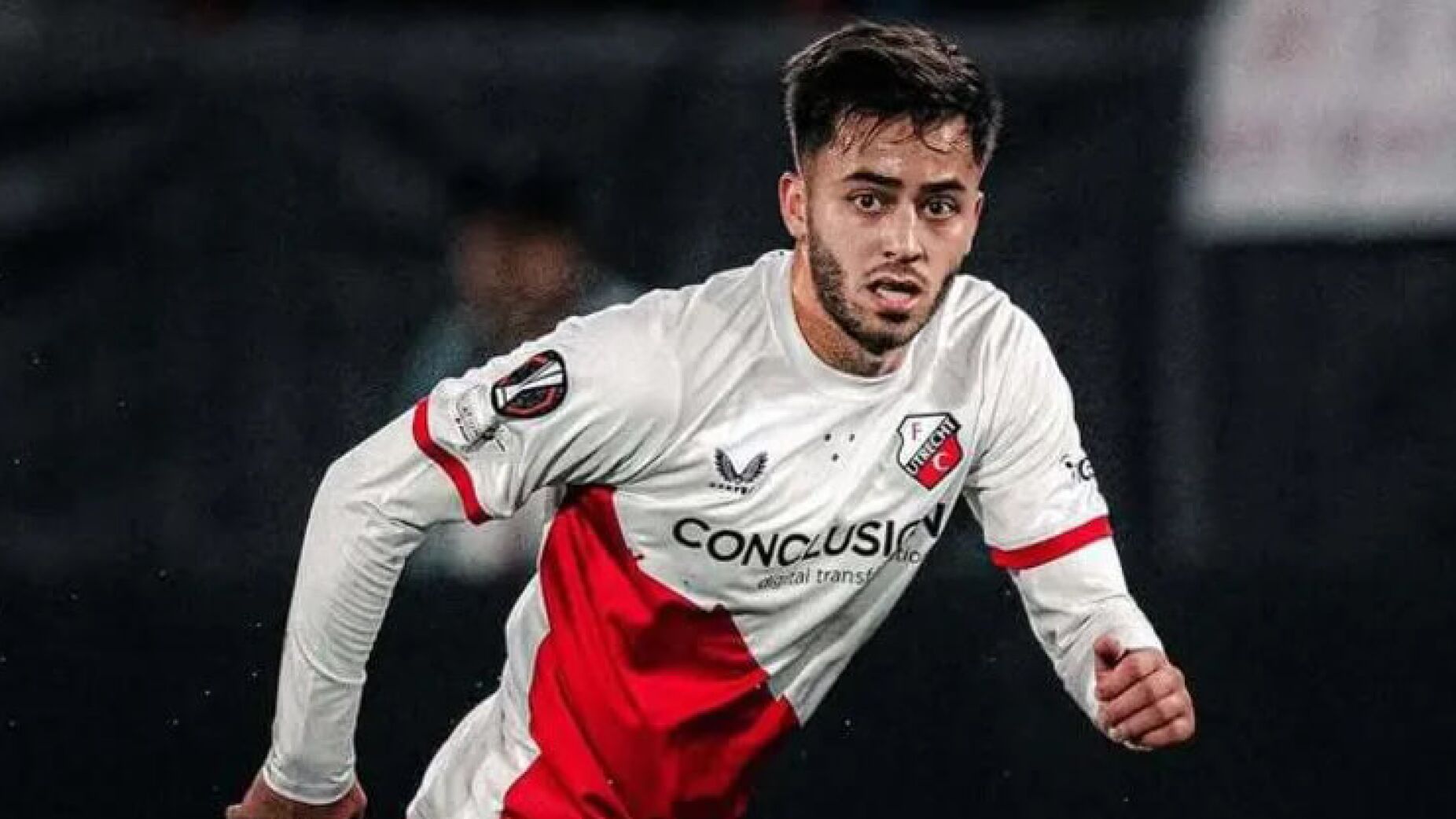 Benfica e FC Porto disputam craque marroquino para janeiro