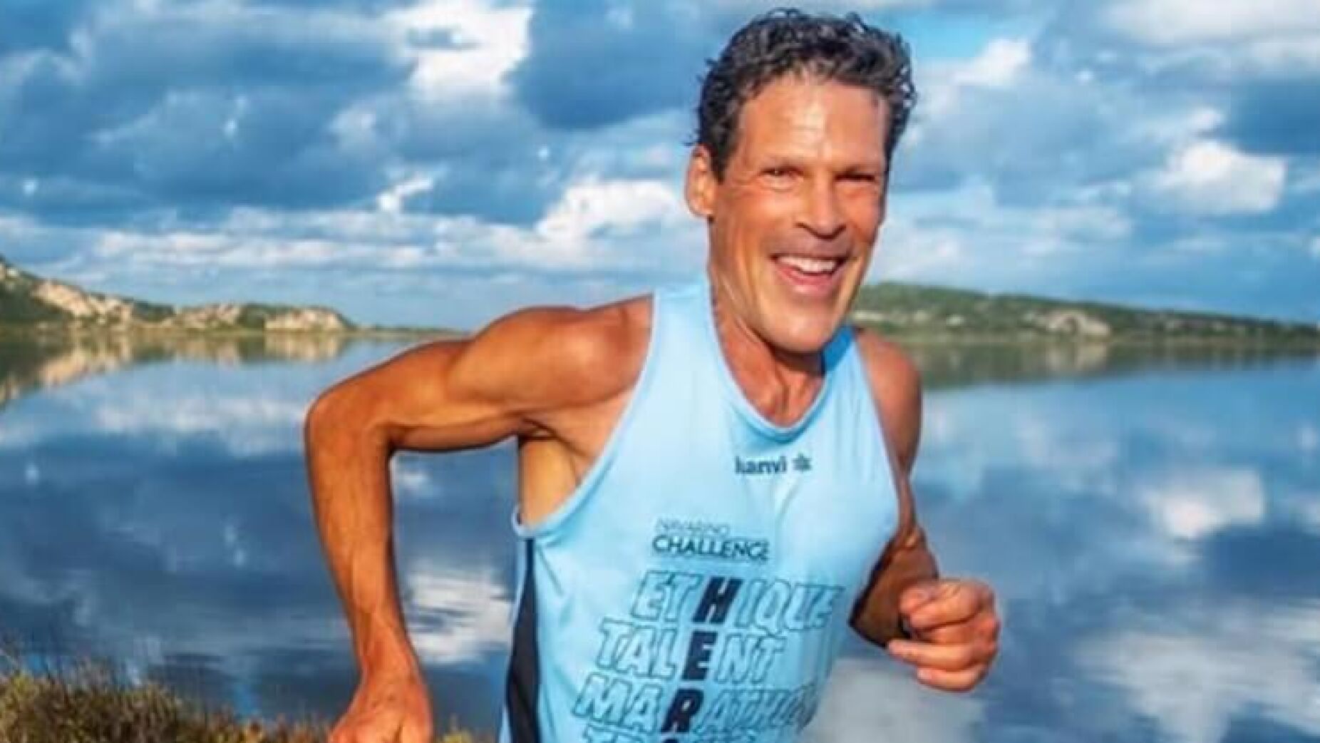 Dean Karnazes correu 563Km sem parar e só o sono o abrandou