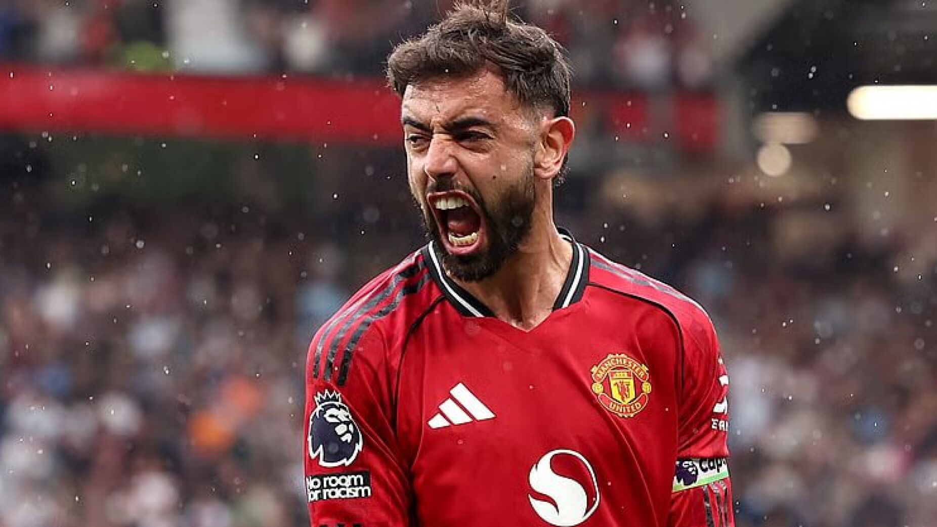 Bruno Fernandes dá vitória dramática ao Man. United com golo aos 97' (Vídeo)