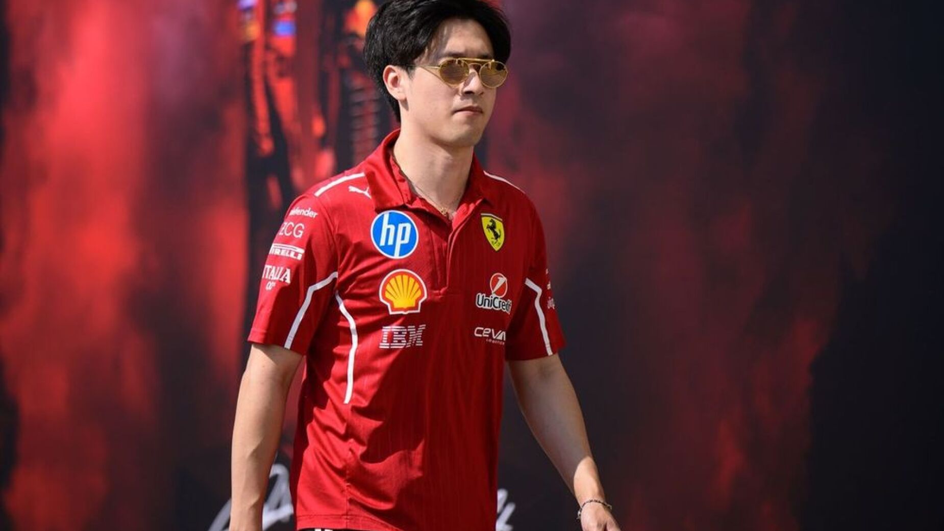 Zhou Guanyu deixa a Ferrari e muda-se para a Cadillac numa decis&atilde;o que agita a F&oacute;rmula 1