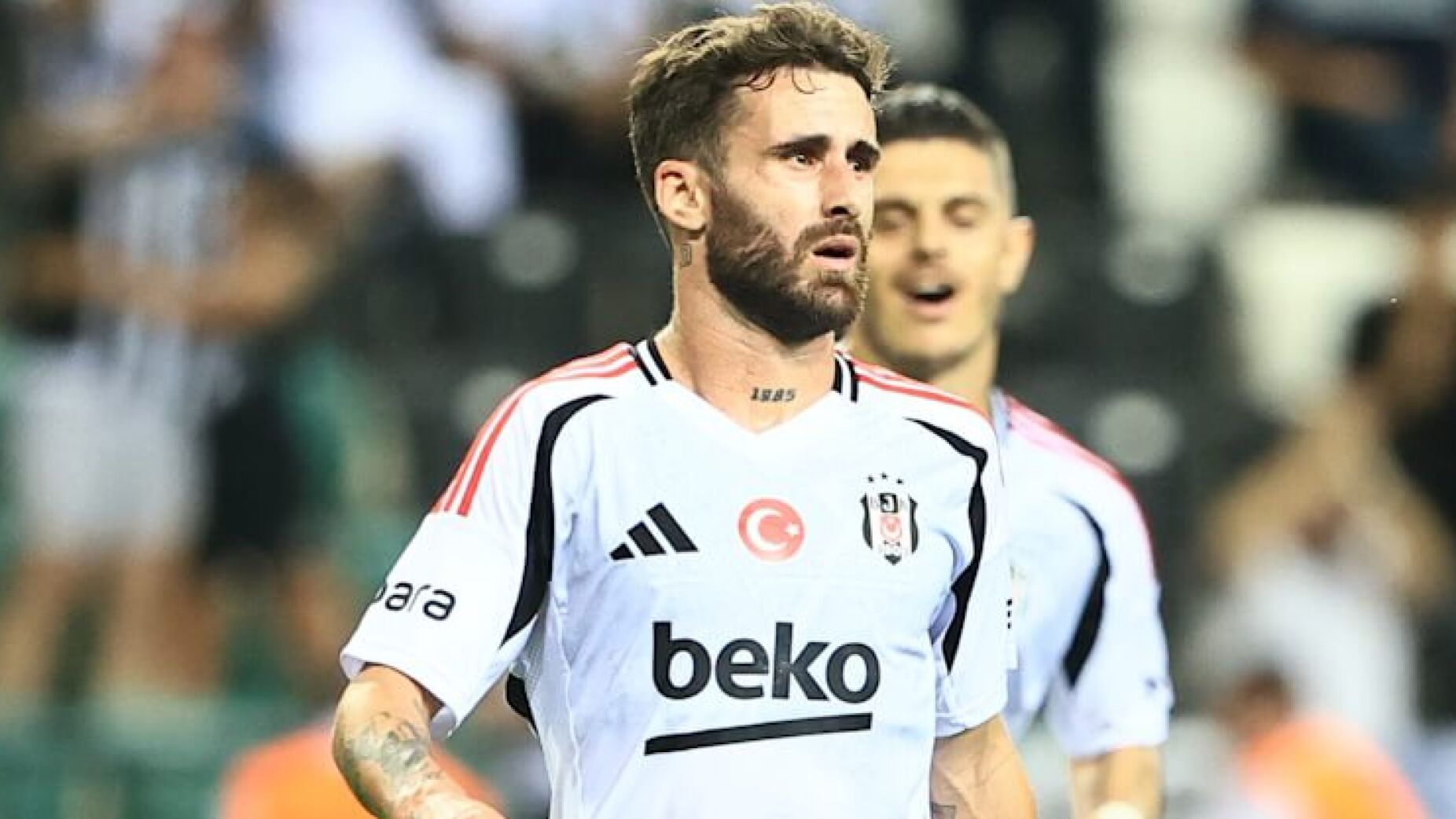 Presidente do Besiktas deixa ameaça a Rafa após rutura