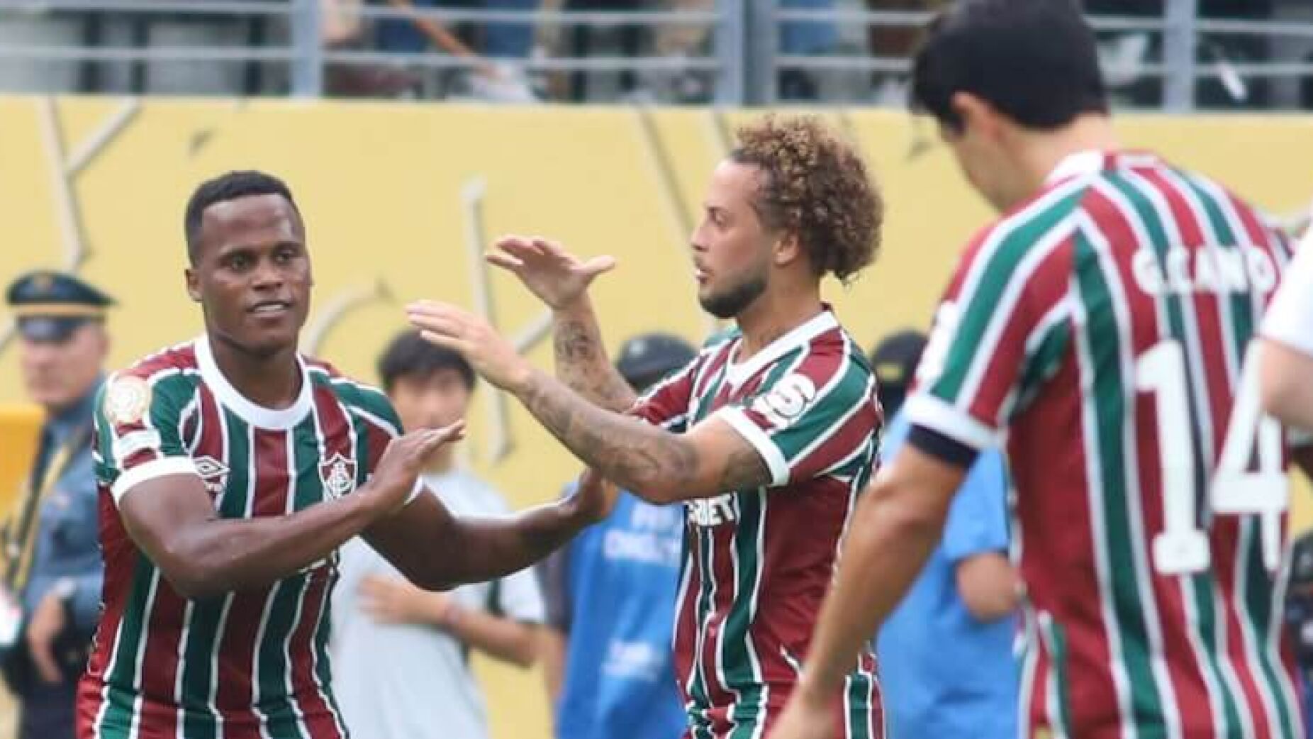Dormiu de Trivela: Sem-Abrigo Invade Hotel do Fluminense e Vai Parar à Cama de Jogador