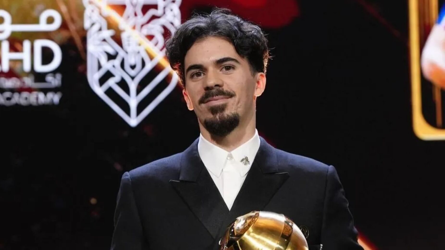 Noite portuguesa no Dubai: Cristiano Ronaldo, Vitinha e Portugal brilham nos Globe Soccer Awards