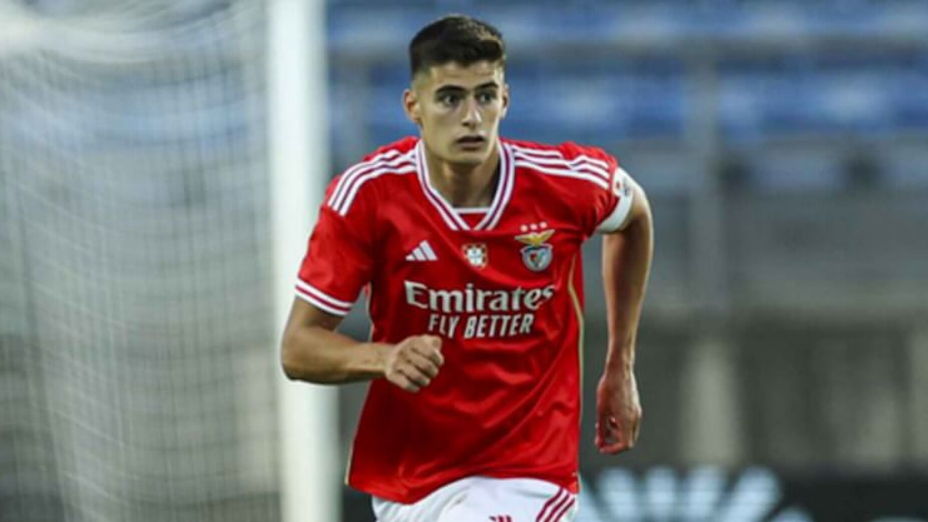 O Benfica ofereceu a bra&ccedil;adeira de capit&atilde;o a Ant&oacute;nio Silva. Ele ainda n&atilde;o disse sim.