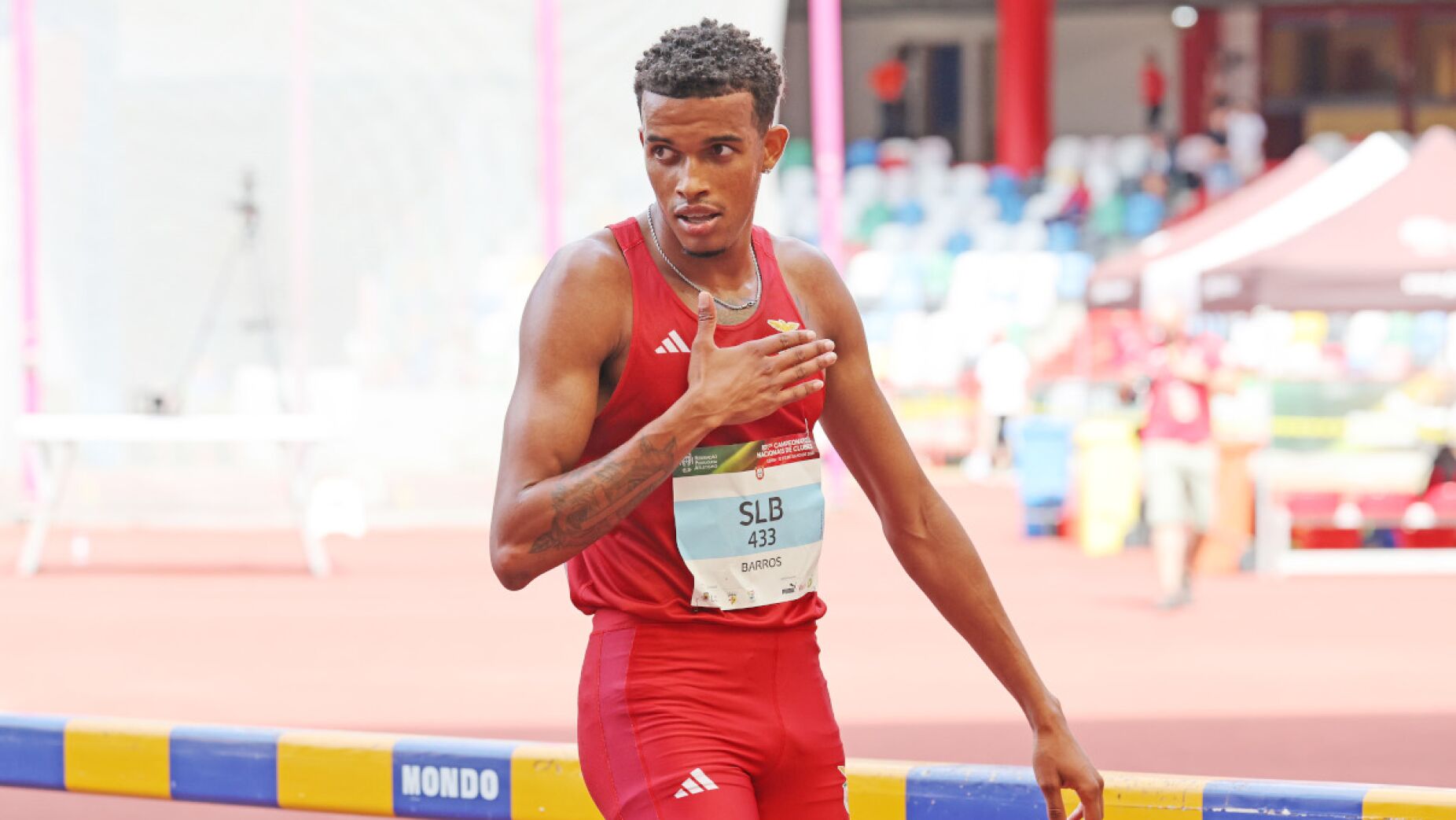 Acidente grave deixa atleta do Benfica em coma induzido e em estado cr&iacute;tico