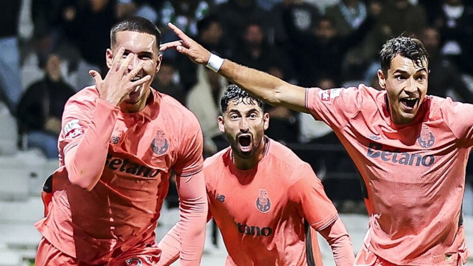 Gül foi o herói na reviravolta do FC Porto em Moreira de Cónegos