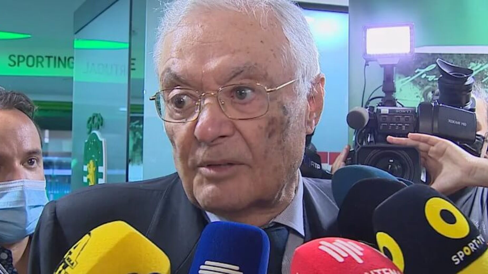 Ex-presidente do Sporting José Roquette envolvido em acidente - ÚLTIMA HORA