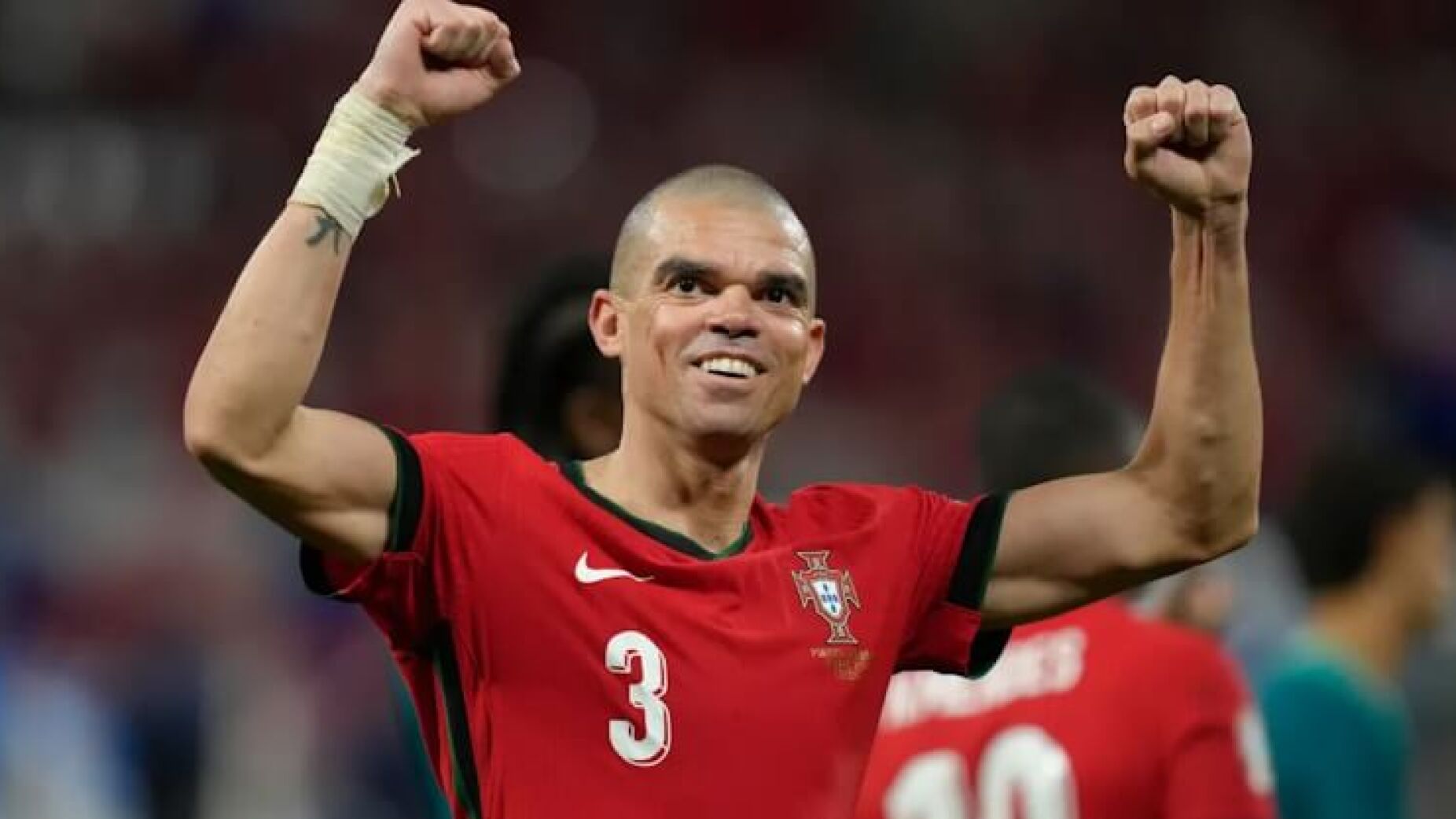 Pepe revela conversa curiosa com Moutinho na final do Euro 2016