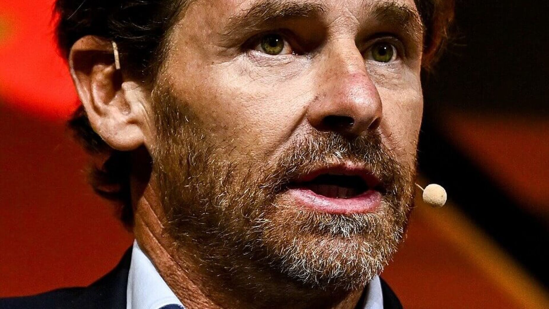 Andr&eacute; Villas-Boas antev&ecirc; Cl&aacute;ssico com o Benfica e elogia Farioli: &laquo;V&atilde;o estar as duas maiores equipas de Portugal&raquo;