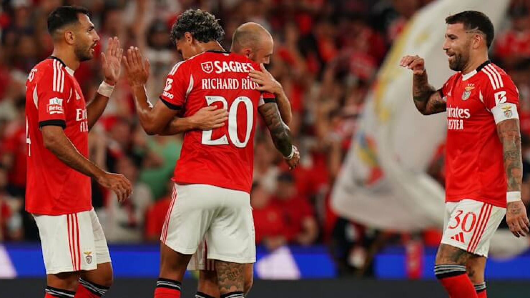Benfica alcança vitória tranquila diante do Tondela antes da Champions
