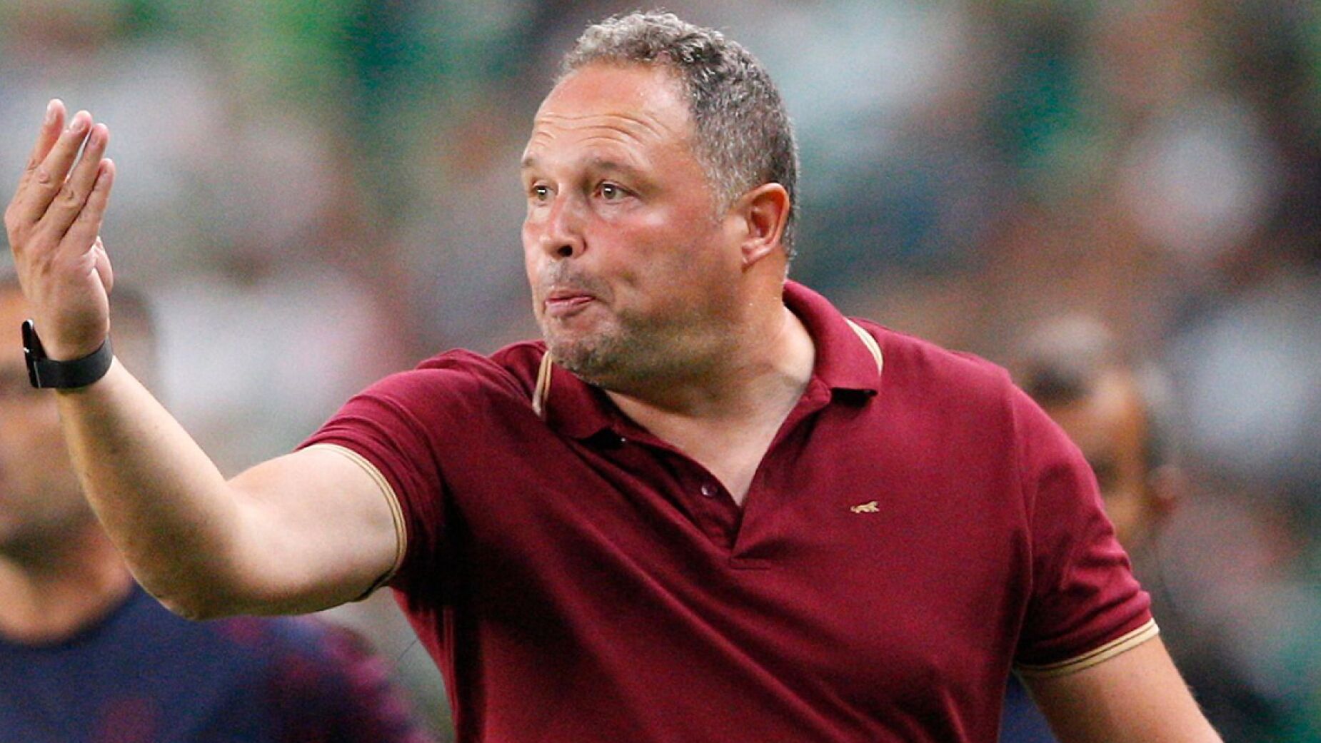 V&iacute;tor Campelos sagrou-se campe&atilde;o da Eslov&eacute;nia com o Celje &mdash; o treinador portugu&ecirc;s que ganha t&iacute;tulos em sil&ecirc;ncio